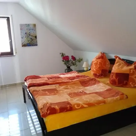 Ferienwohnung Am Auenwald Lägenhet *