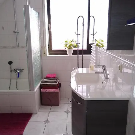 Lägenhet Ferienwohnung Am Auenwald Schkeuditz