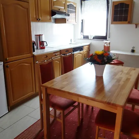 Lägenhet Ferienwohnung Am Auenwald *